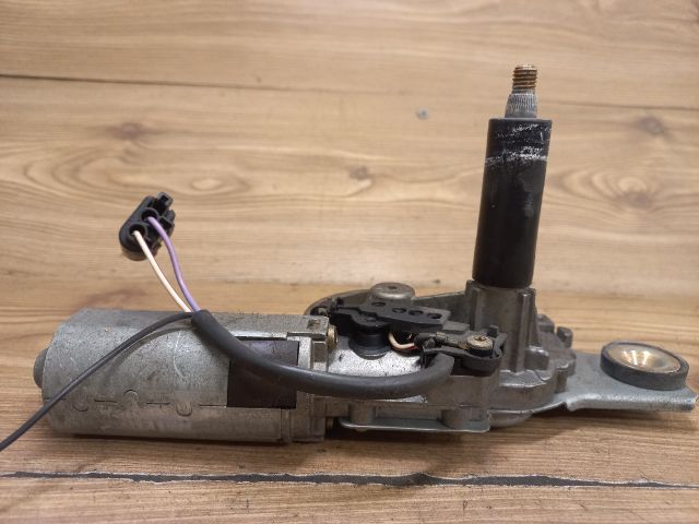 bontott FORD FOCUS I Hátsó Ablaktörlő Motor