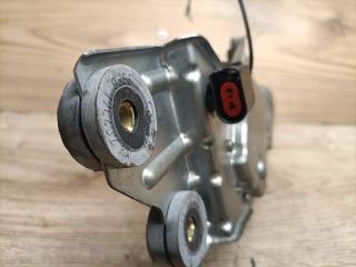 bontott FORD FOCUS I Hátsó Ablaktörlő Motor