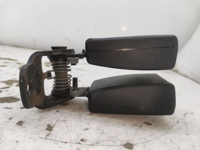 bontott FORD FOCUS I Hátsó középső Biztonsági Öv Csat