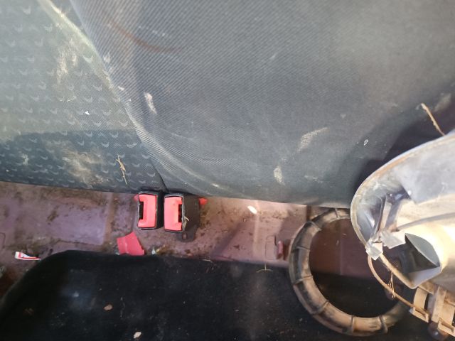 bontott FORD FOCUS I Hátsó középső Biztonsági Öv Csat