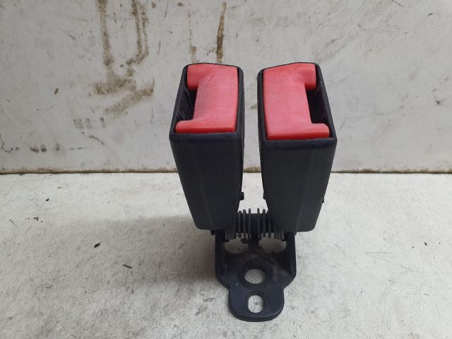 bontott FORD FOCUS I Hátsó középső Biztonsági Öv Csat