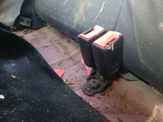 bontott FORD FOCUS I Hátsó középső Biztonsági Öv Csat