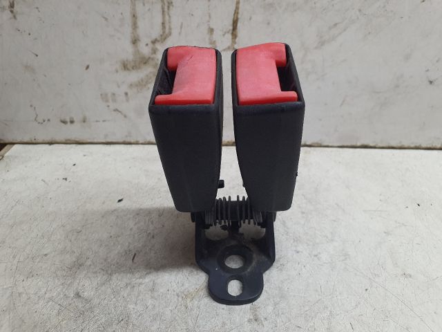 bontott FORD FOCUS I Hátsó középső Biztonsági Öv Csat