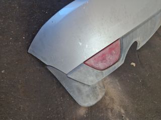 bontott FORD FOCUS I Hátsó Lökhárító (Részeivel)