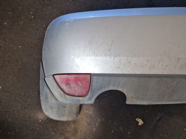 bontott FORD FOCUS I Hátsó Lökhárító (Részeivel)