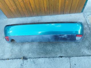 bontott FORD FOCUS I Hátsó Lökhárító (Részeivel)