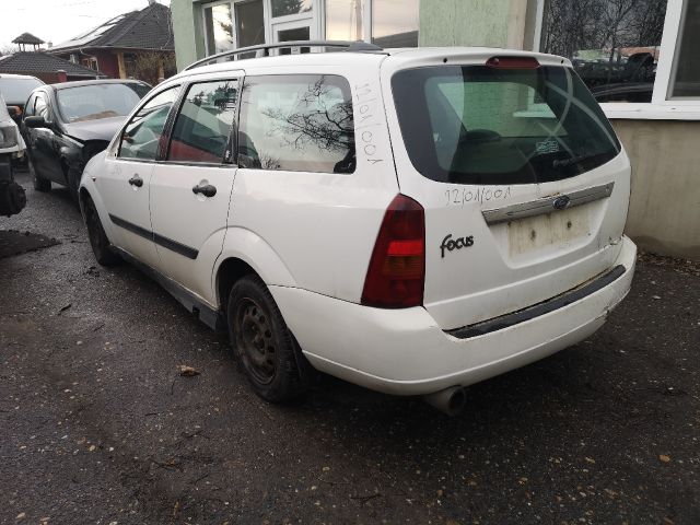 bontott FORD FOCUS I Hátsó Lökhárító (Részeivel)