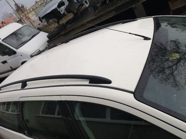 bontott FORD FOCUS I Hátsó Lökhárító (Részeivel)