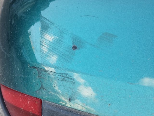 bontott FORD FOCUS I Hátsó Lökhárító (Részeivel)