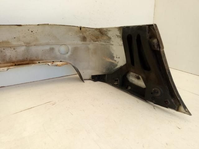 bontott FORD FOCUS I Hátsó Lökhárító (Üresen)