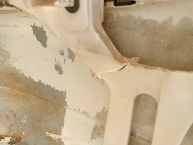 bontott FORD FOCUS I Hátsó Lökhárító (Üresen)