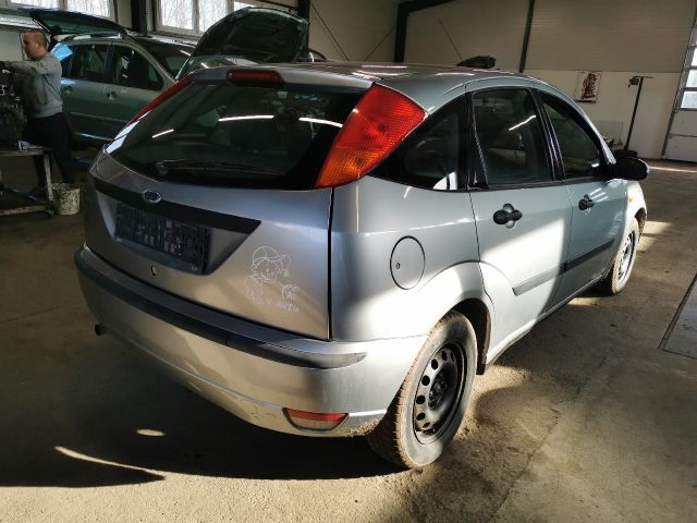 bontott FORD FOCUS I Hátsó Ülés