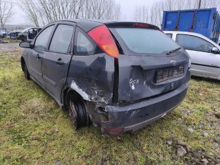bontott FORD FOCUS I Hátsó Ülés