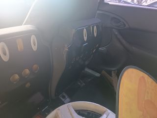 bontott FORD FOCUS I Hátsó Ülés