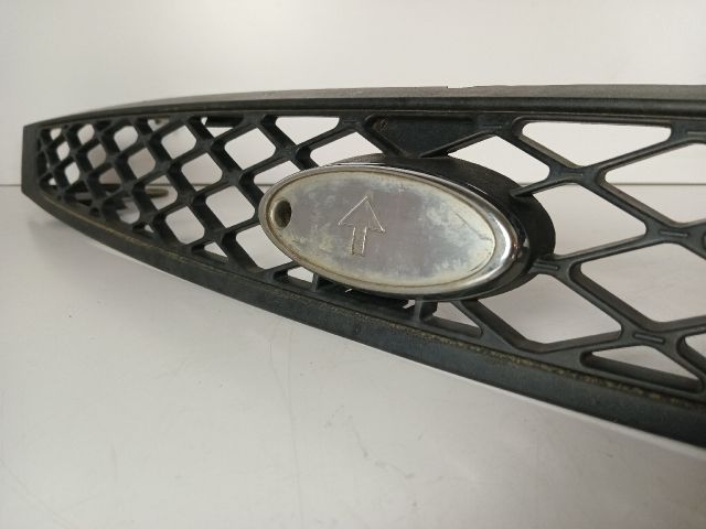 bontott FORD FOCUS I Hűtőrács