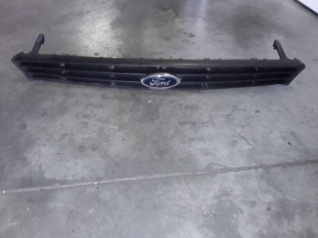 bontott FORD FOCUS I Hűtőrács