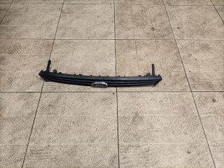 bontott FORD FOCUS I Hűtőrács