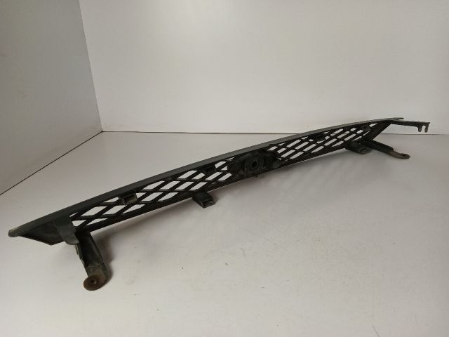 bontott FORD FOCUS I Hűtőrács