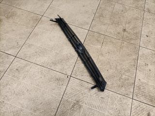 bontott FORD FOCUS I Hűtőrács