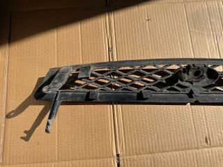 bontott FORD FOCUS I Hűtőrács