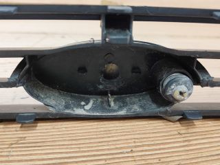 bontott FORD FOCUS I Hűtőrács