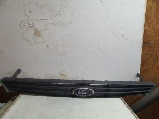 bontott FORD FOCUS I Hűtőrács