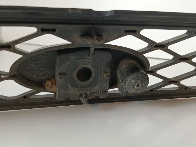 bontott FORD FOCUS I Hűtőrács