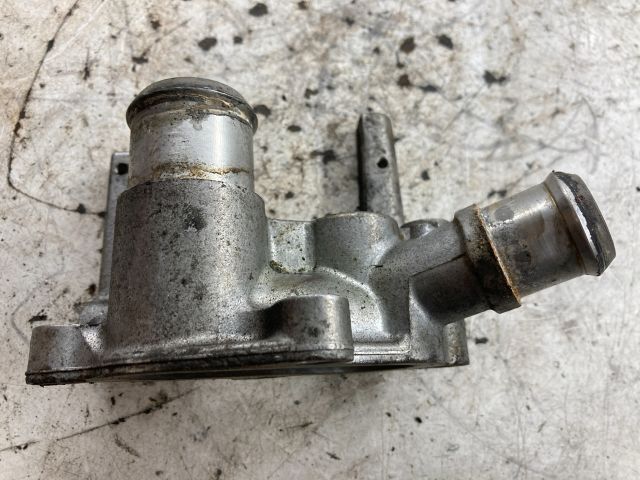 bontott FORD FOCUS I Hűtővíz Elosztó Cső