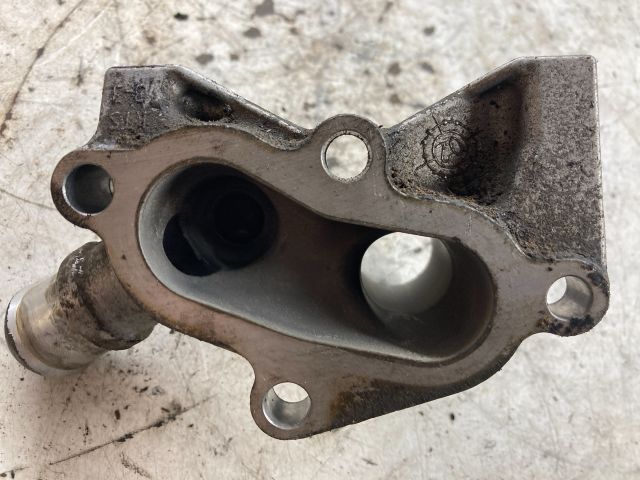 bontott FORD FOCUS I Hűtővíz Elosztó Cső