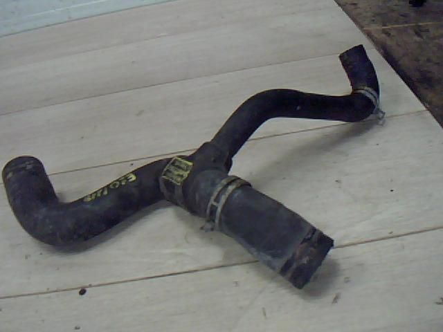 bontott FORD FOCUS I Hűtővíz Elosztó Cső