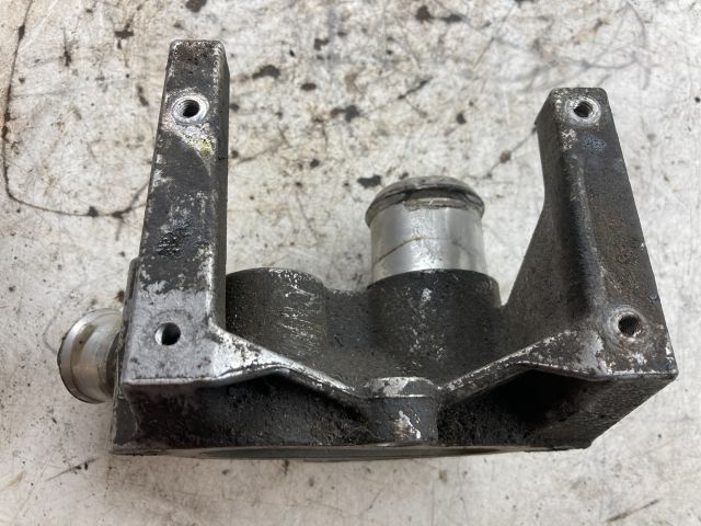 bontott FORD FOCUS I Hűtővíz Elosztó Cső