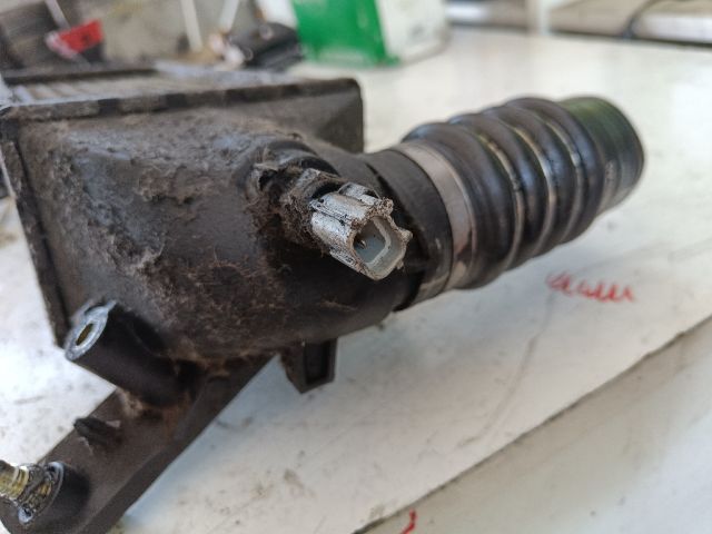 bontott FORD FOCUS I Intercooler