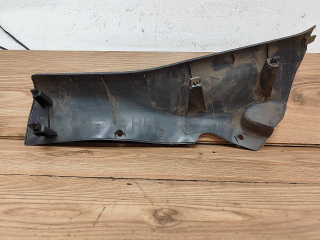 bontott FORD FOCUS I Jobb C Oszlop Burkolat