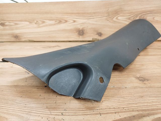 bontott FORD FOCUS I Jobb C Oszlop Burkolat