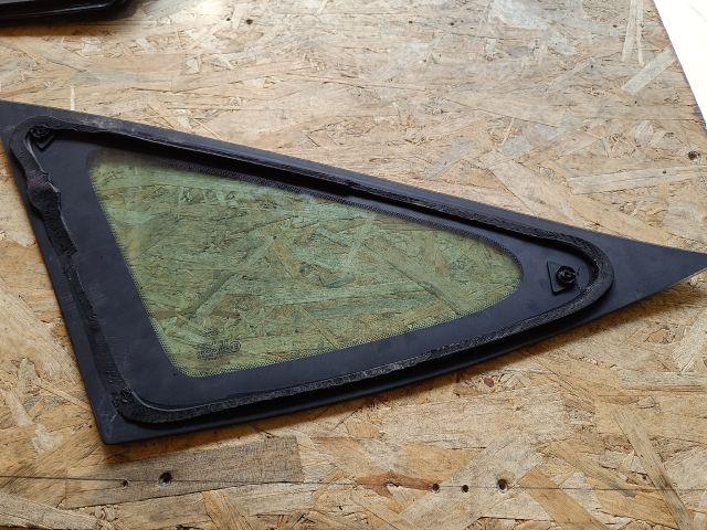 bontott FORD FOCUS I Jobb C Oszlop Oldalablak Üveg