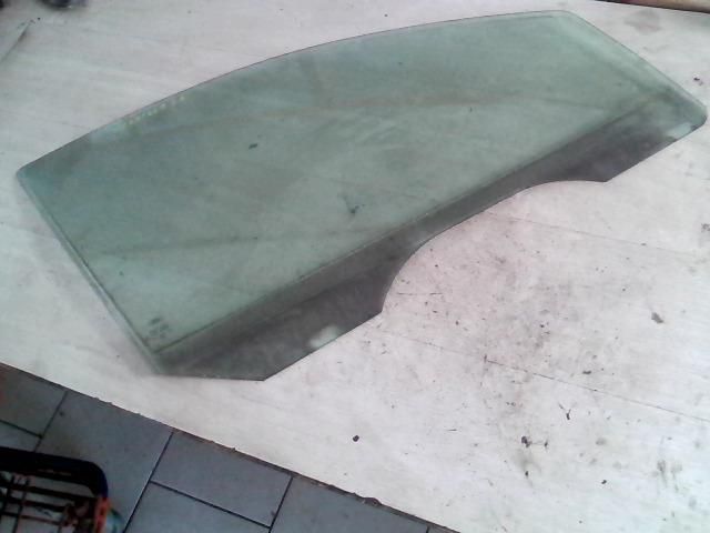 bontott FORD FOCUS I Jobb első Ablak