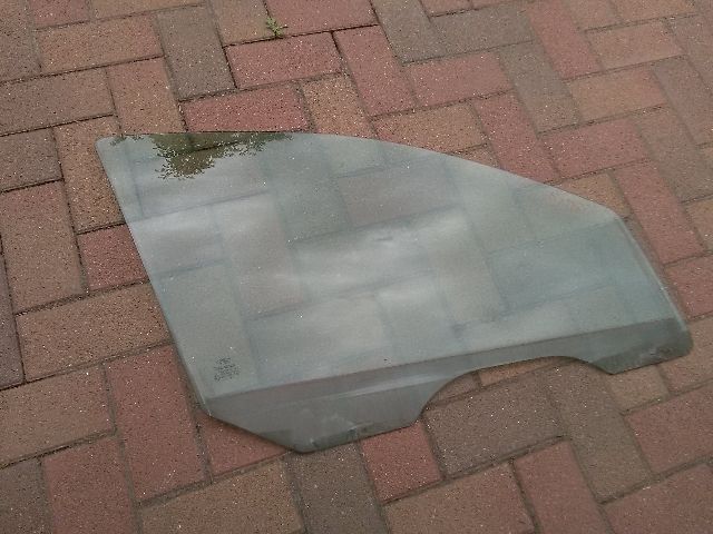 bontott FORD FOCUS I Jobb első Ablak