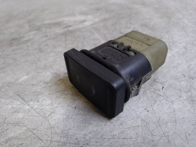 bontott FORD FOCUS I Jobb első Ablakemelő Kapcsoló