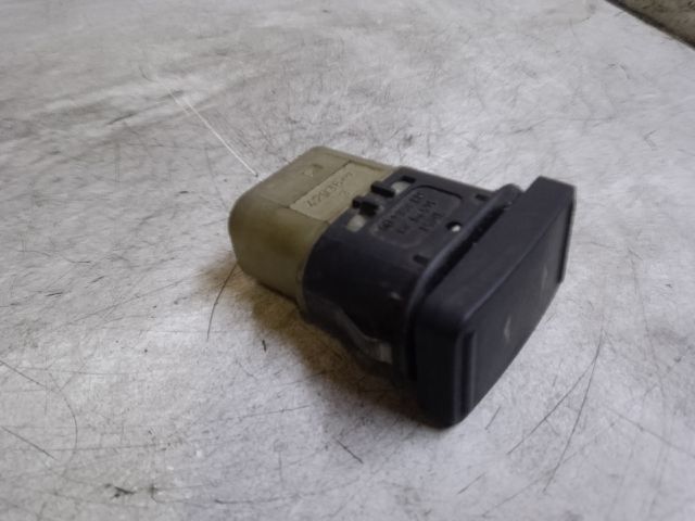 bontott FORD FOCUS I Jobb első Ablakemelő Kapcsoló