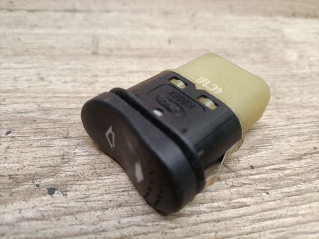 bontott FORD FOCUS I Jobb első Ablakemelő Kapcsoló