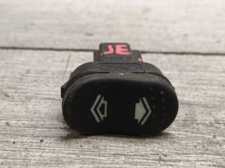 bontott FORD FOCUS I Jobb első Ablakemelő Kapcsoló