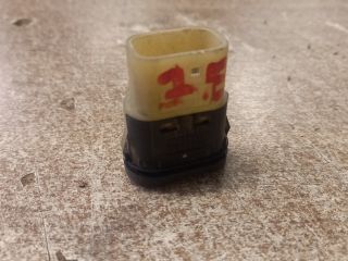 bontott FORD FOCUS I Jobb első Ablakemelő Kapcsoló