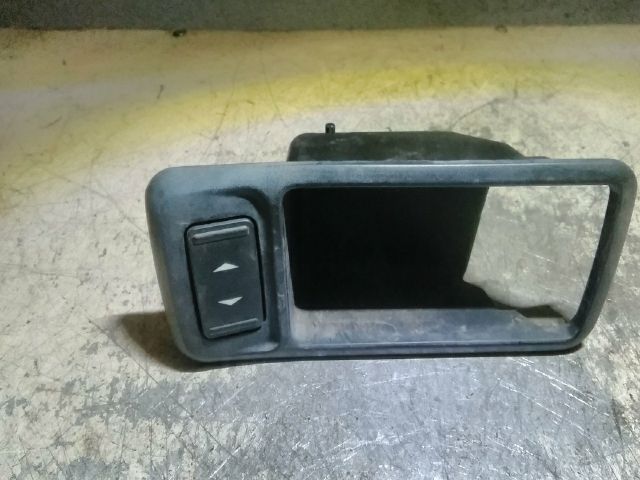 bontott FORD FOCUS I Jobb első Ablakemelő Kapcsoló