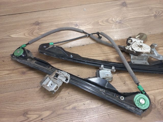 bontott FORD FOCUS I Jobb első Ablakemelő Szerkezet (Elektromos)