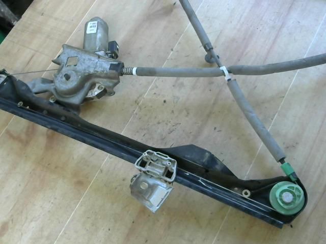 bontott FORD FOCUS I Jobb első Ablakemelő Szerkezet (Elektromos)