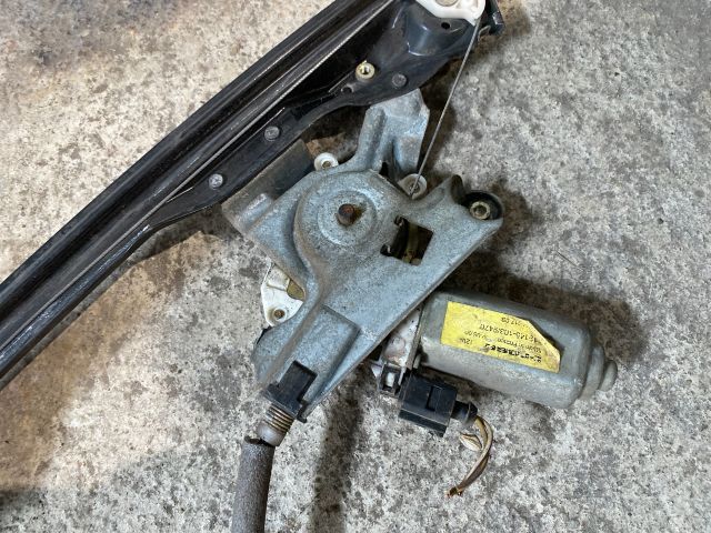 bontott FORD FOCUS I Jobb első Ablakemelő Szerkezet (Elektromos)