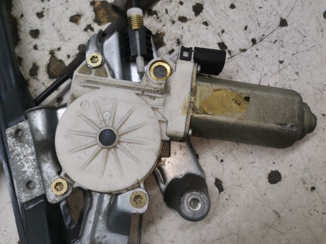 bontott FORD FOCUS I Jobb első Ablakemelő Szerkezet (Elektromos)