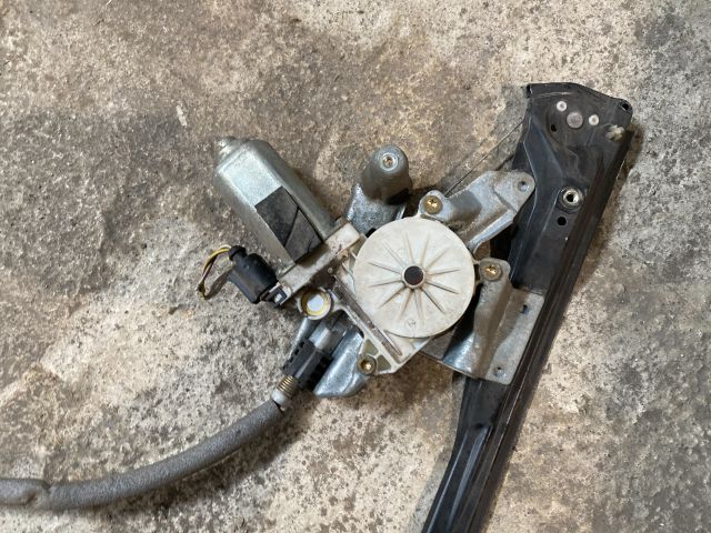 bontott FORD FOCUS I Jobb első Ablakemelő Szerkezet (Elektromos)