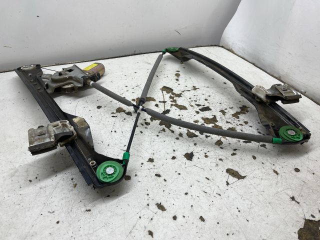 bontott FORD FOCUS I Jobb első Ablakemelő Szerkezet (Elektromos)