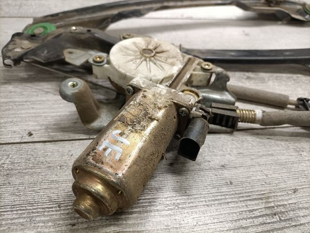 bontott FORD FOCUS I Jobb első Ablakemelő Szerkezet (Elektromos)